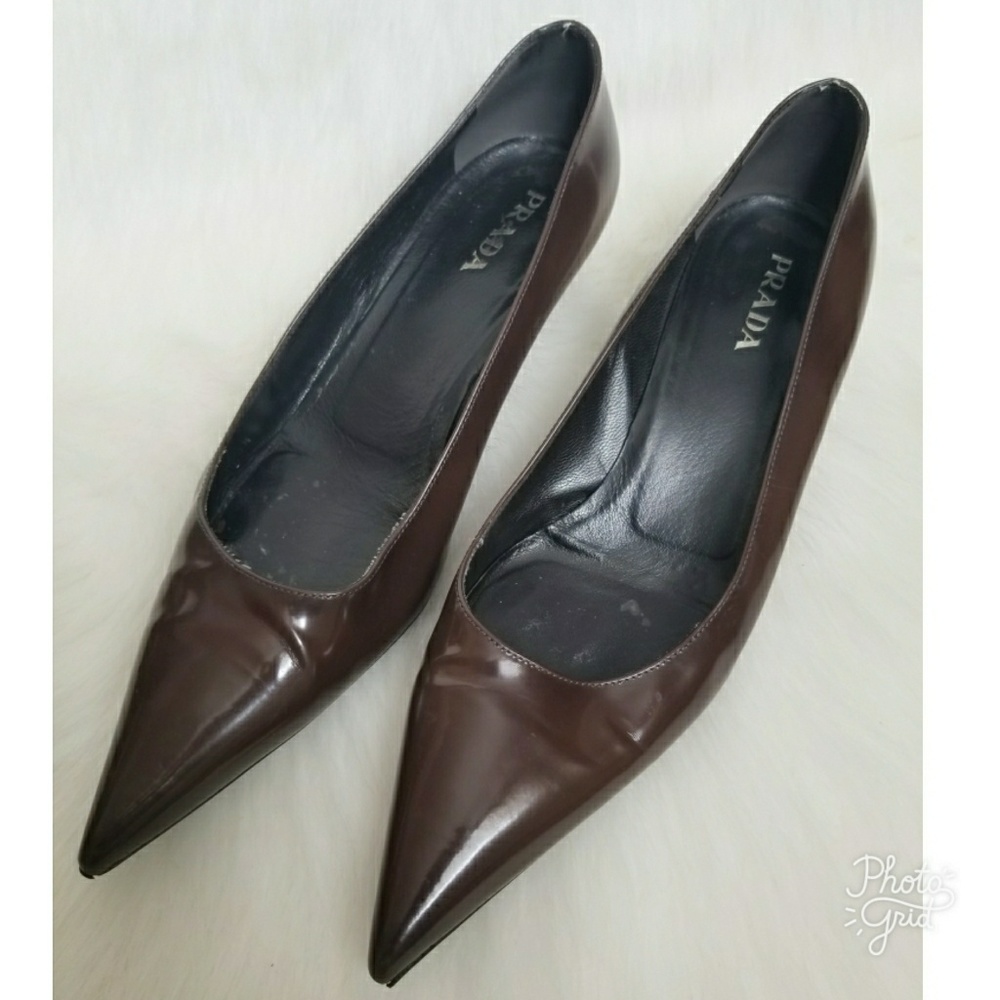PRADA Brown Leather Pumps